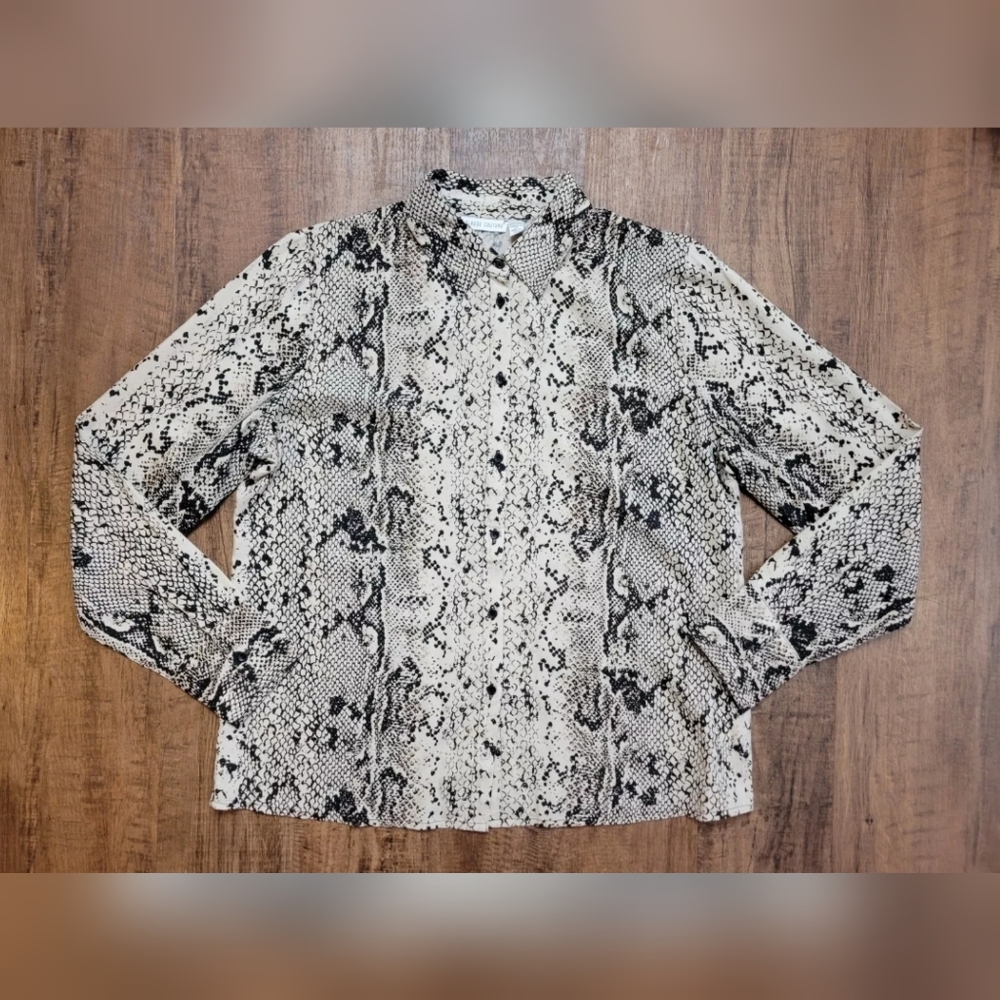 La Classe Couture snake print button down shirt